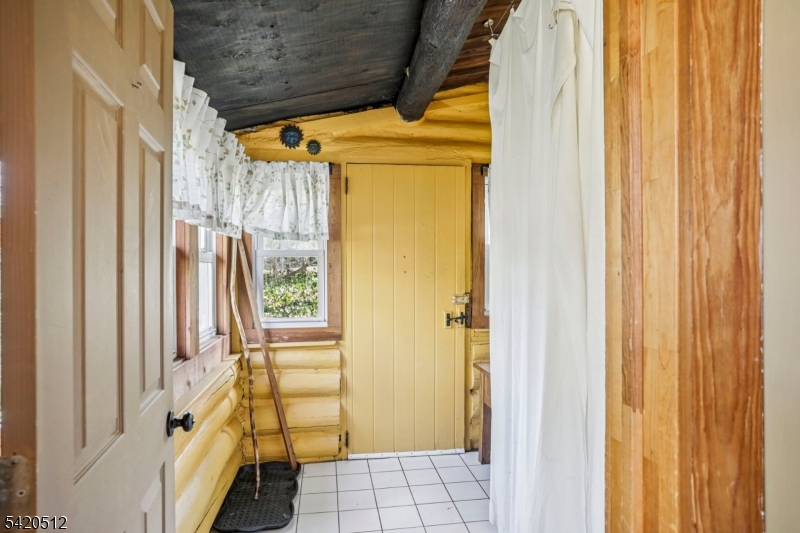 Cupsaw Lake - Residential