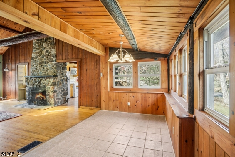 Cupsaw Lake - Residential