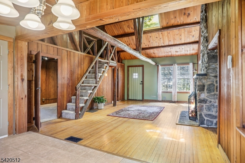 Cupsaw Lake - Residential