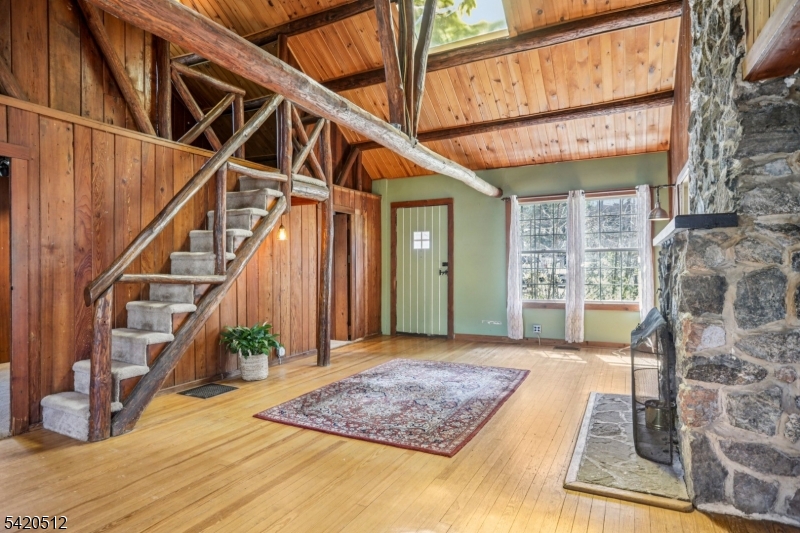 Cupsaw Lake - Residential