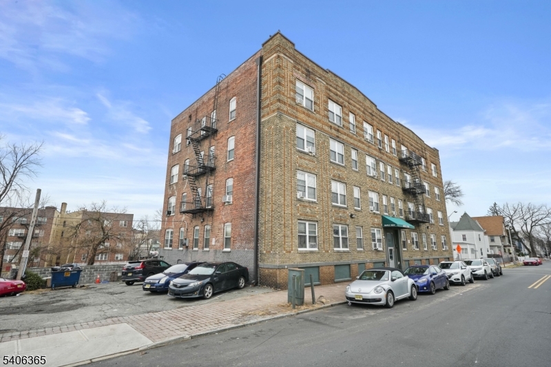 Residential / Condominium - Residential