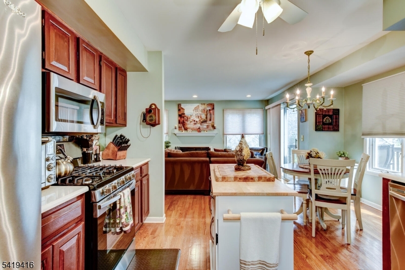 Crystal Woods - Residential