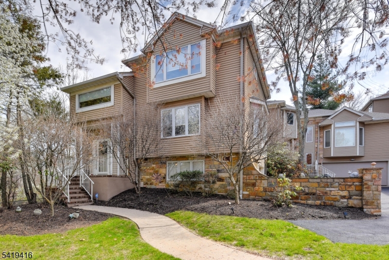 Crystal Woods - Residential