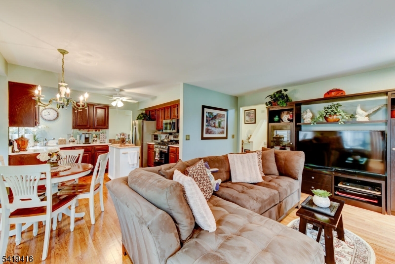 Crystal Woods - Residential