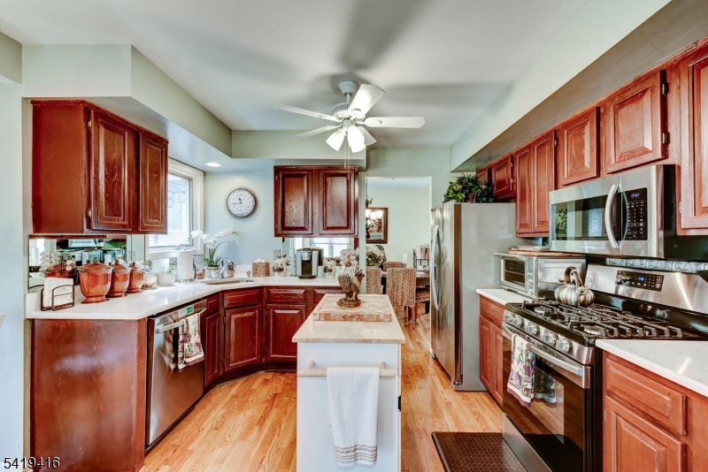 Crystal Woods - Residential