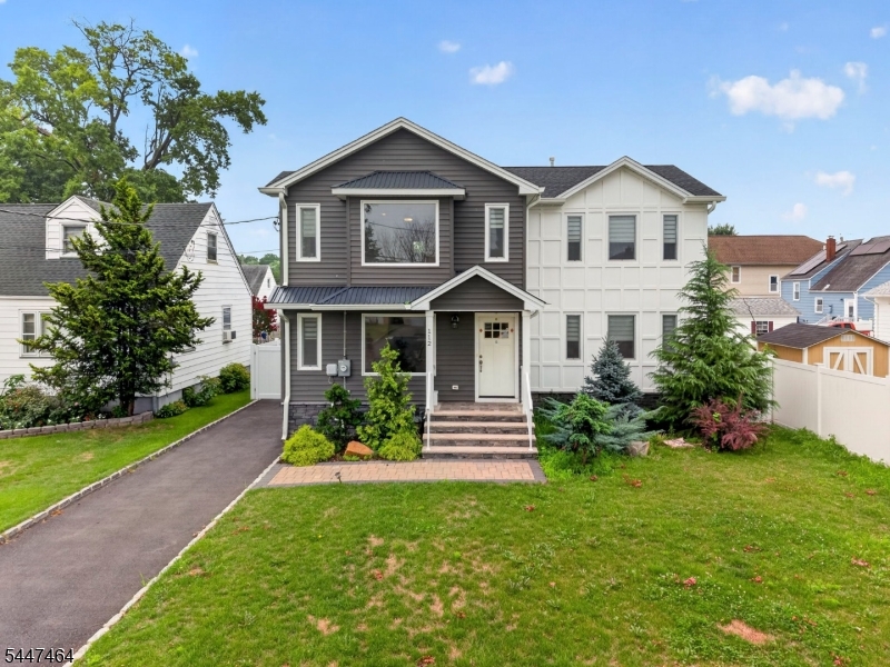 Photo 1 of 40 — 112 E 12Th St, Linden City, NJ 07036
