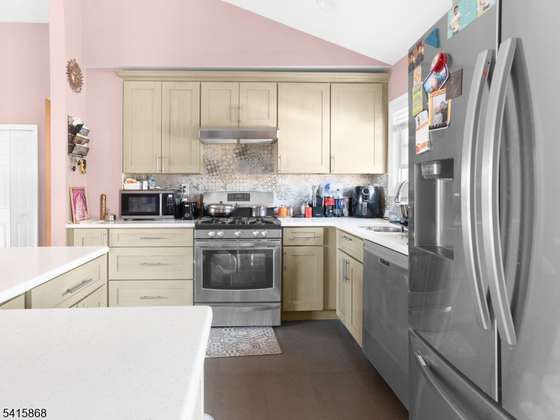 Piscataway NON FLOOD ZONE - Residential