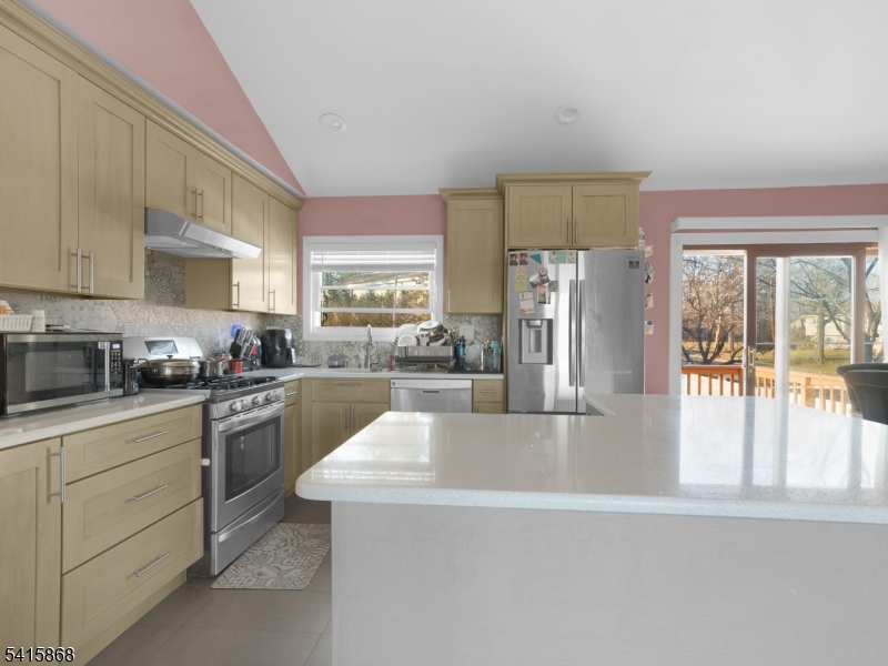 Piscataway NON FLOOD ZONE - Residential