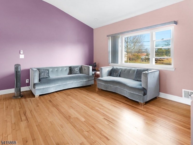 Piscataway NON FLOOD ZONE - Residential