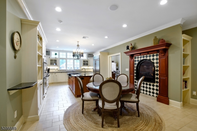 BROOKLAKE - Residential