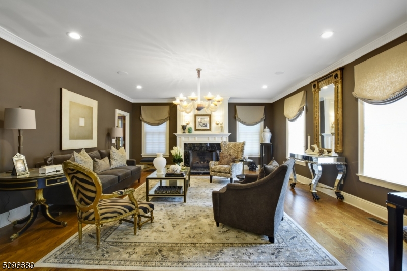 BROOKLAKE - Residential