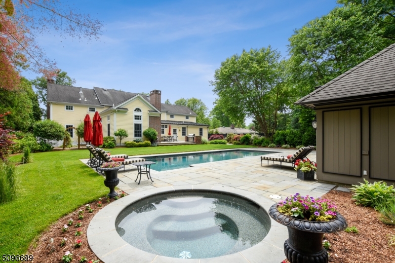 BROOKLAKE - Residential