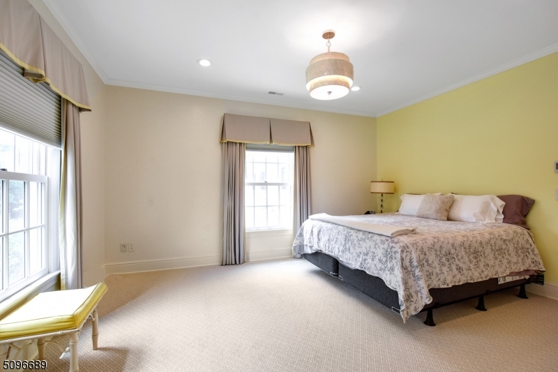 BROOKLAKE - Residential