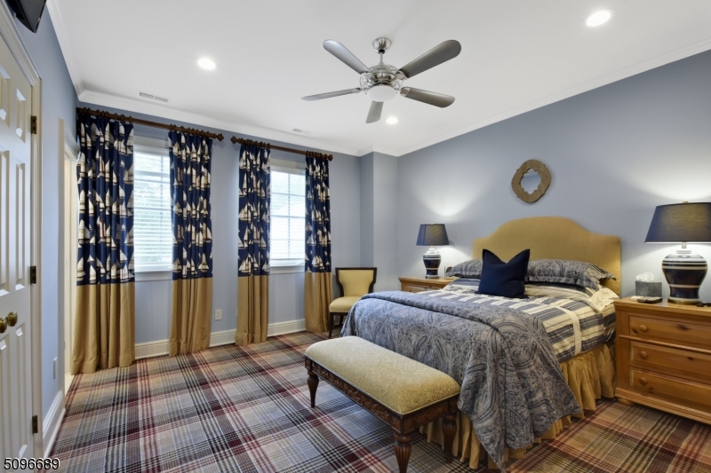 BROOKLAKE - Residential