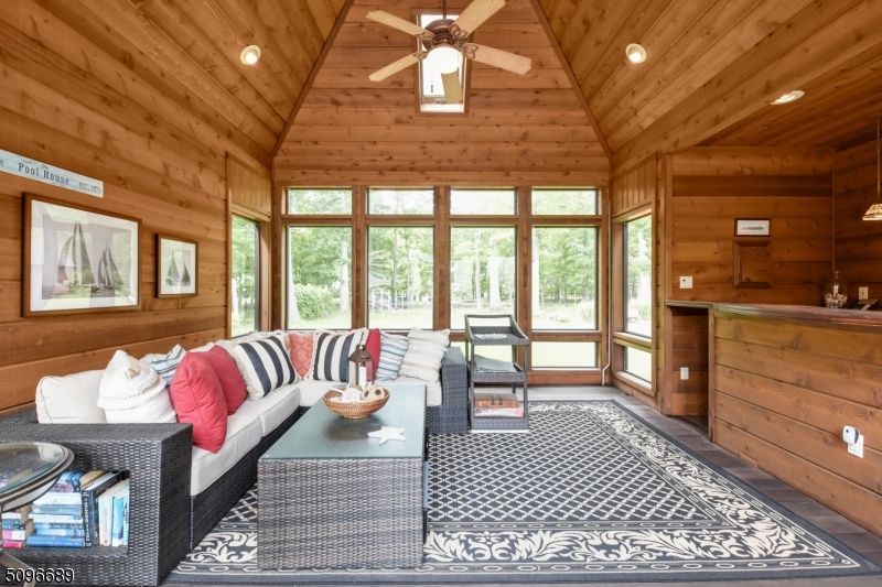 BROOKLAKE - Residential