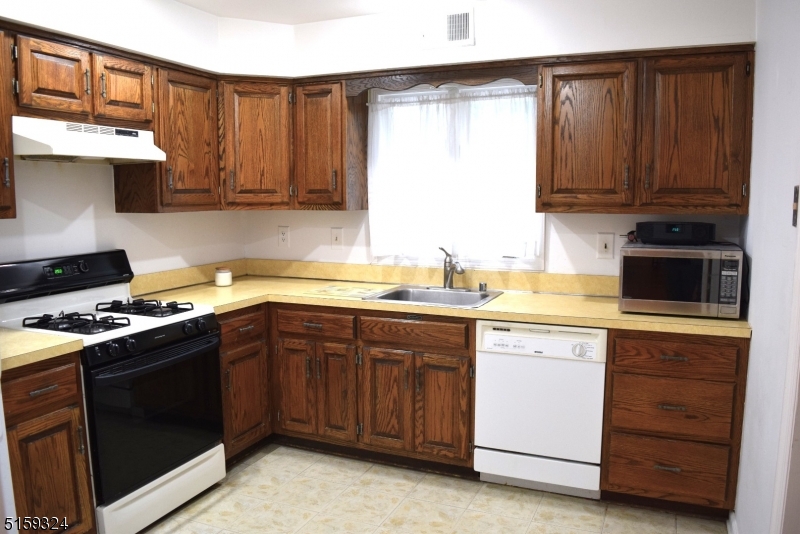 Mendham Commons - Residential