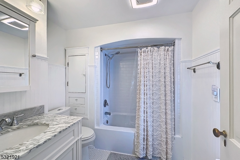 Lake Hiawatha - Residential