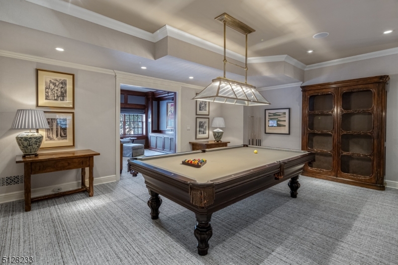 Crownview Lane - Residential