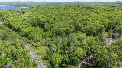 176 Espanong Rd Jefferson Twp. NJ 07849