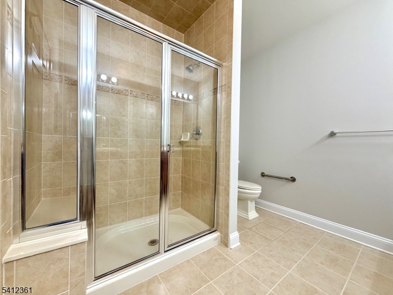 Four Seasons - Residential