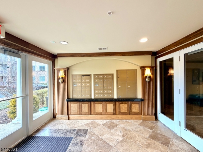 Four Seasons - Residential