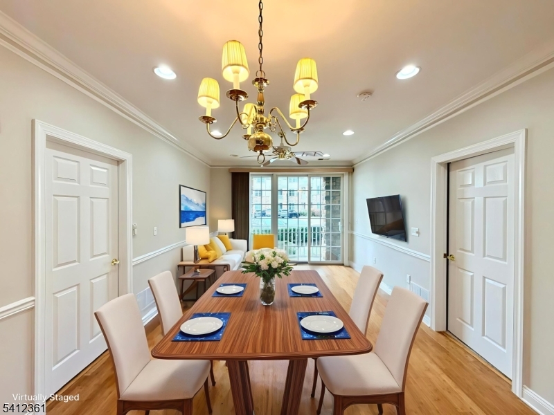 Four Seasons - Residential