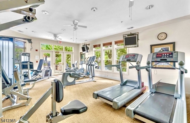 Four Seasons - Residential