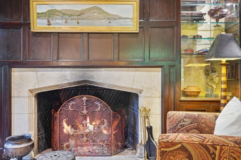 ESTATE SECTION - Residential