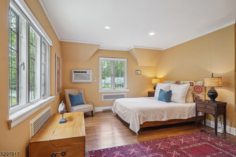 ESTATE SECTION - Residential