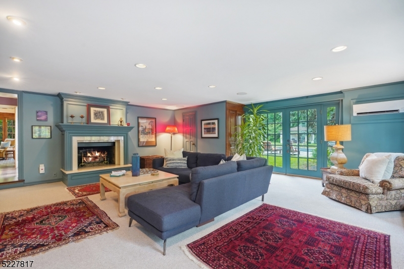 ESTATE SECTION - Residential