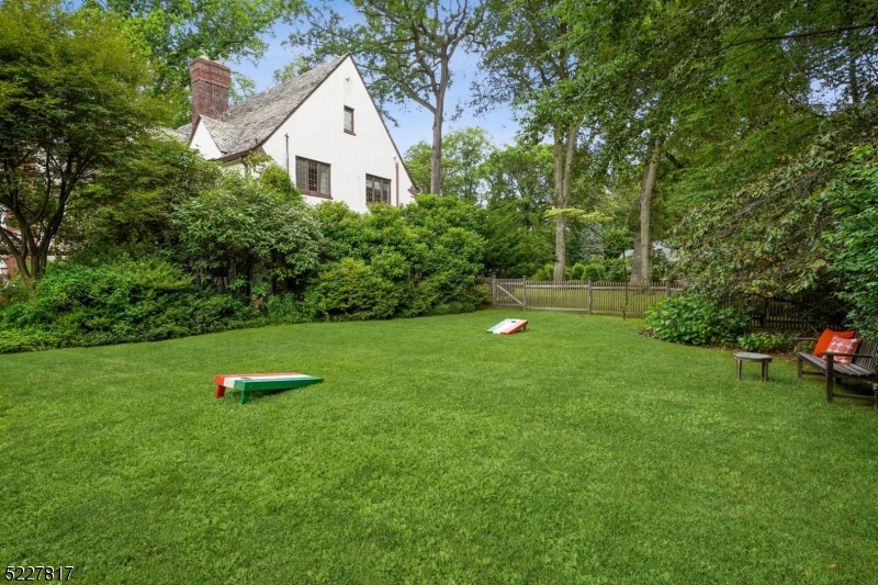 ESTATE SECTION - Residential