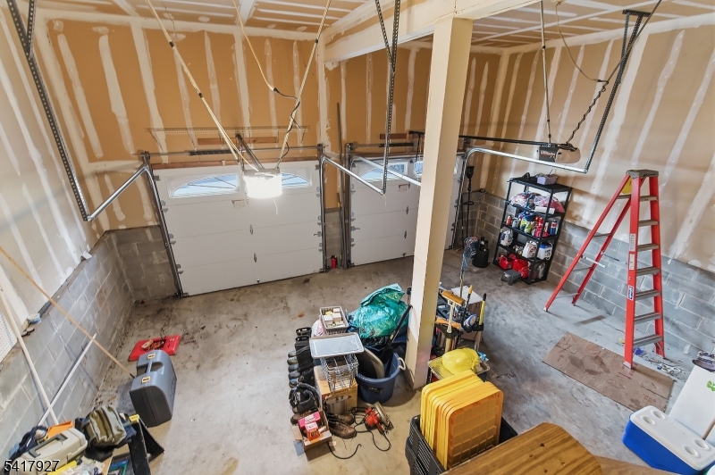 Crestmont Hills - Residential