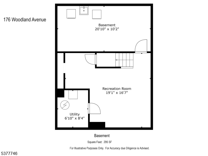 Main image without alt text