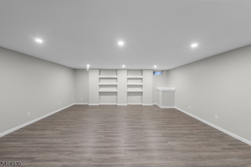 Montgomery Hills - Residential Lease