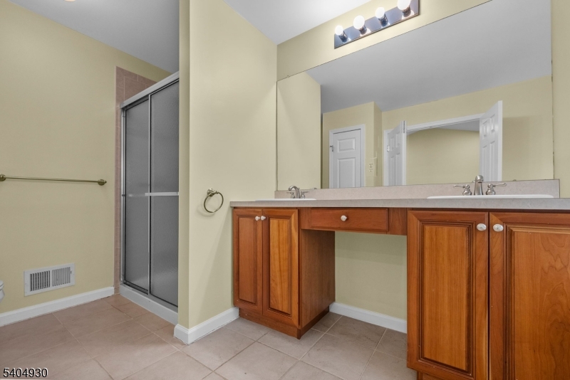 Montgomery Hills - Residential Lease