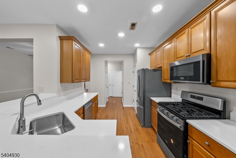 Montgomery Hills - Residential Lease