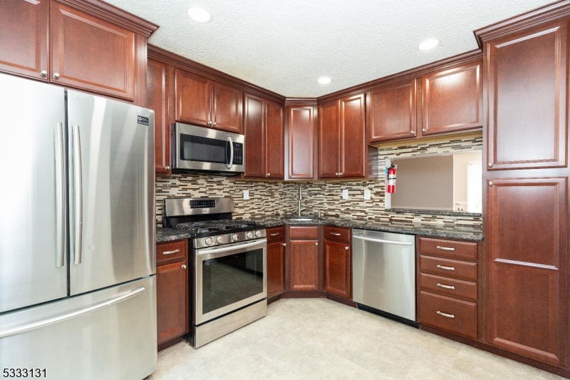 Governors Pointe - Residential Lease