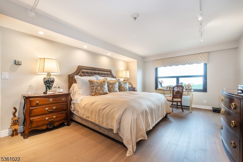 Claridge 2 - Residential