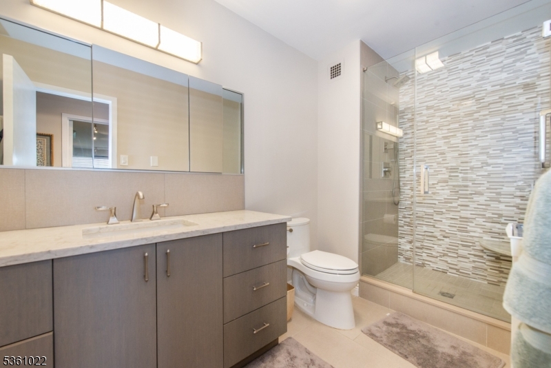 Claridge 2 - Residential