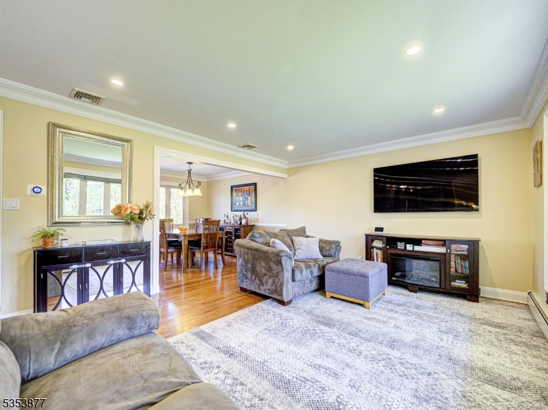 5 John Henry Dr