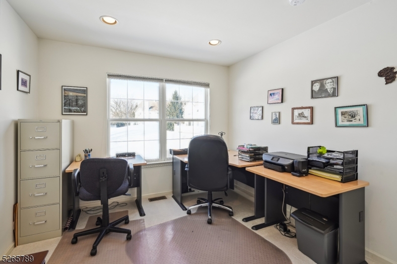 Hamilton Crest - Residential