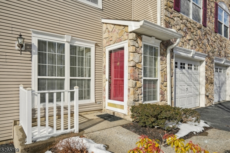 Hamilton Crest - Residential