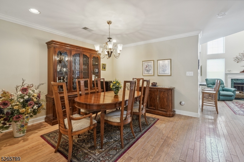 Hamilton Crest - Residential