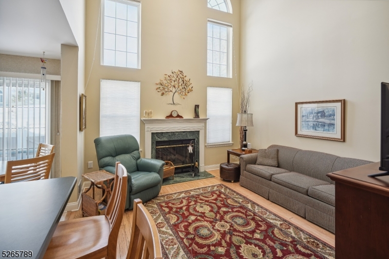 Hamilton Crest - Residential