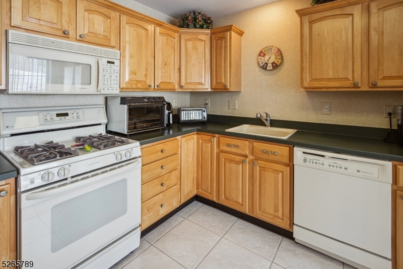 Hamilton Crest - Residential