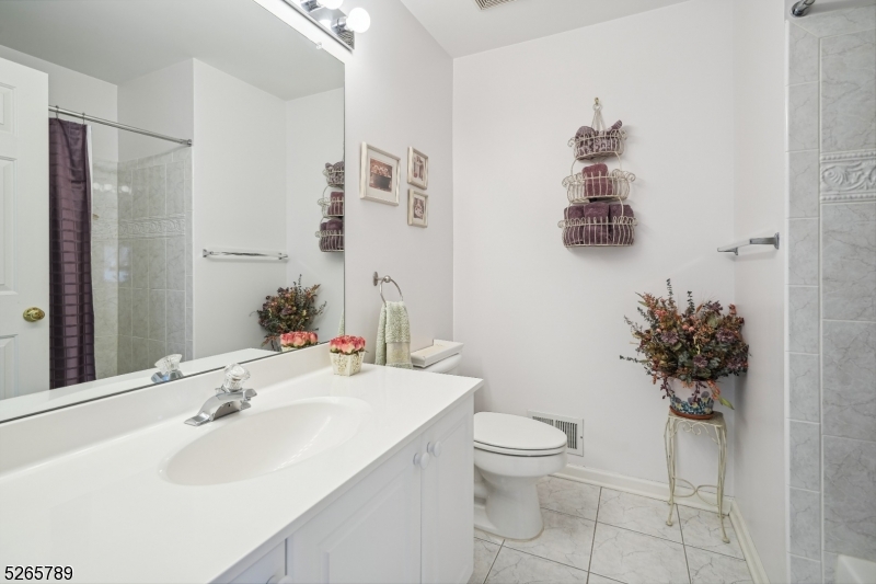 Hamilton Crest - Residential