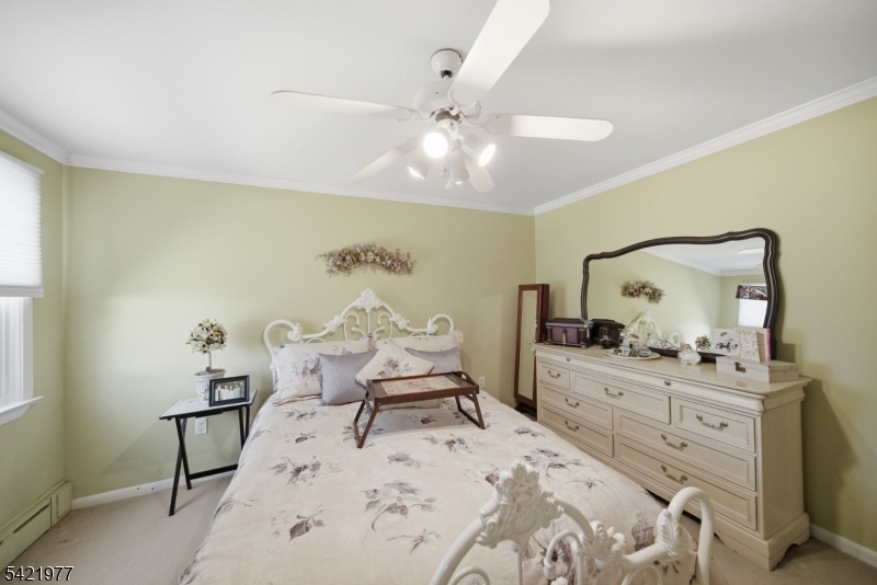 WHITE MEADOW LAKE - Residential