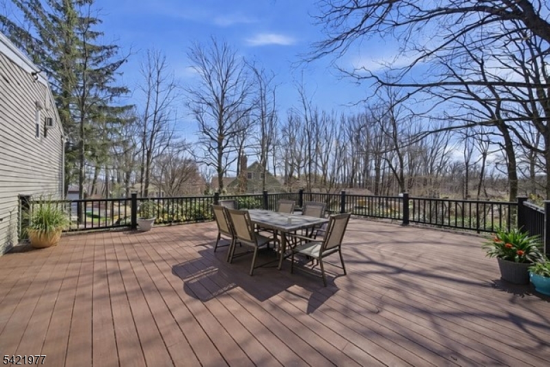 WHITE MEADOW LAKE - Residential