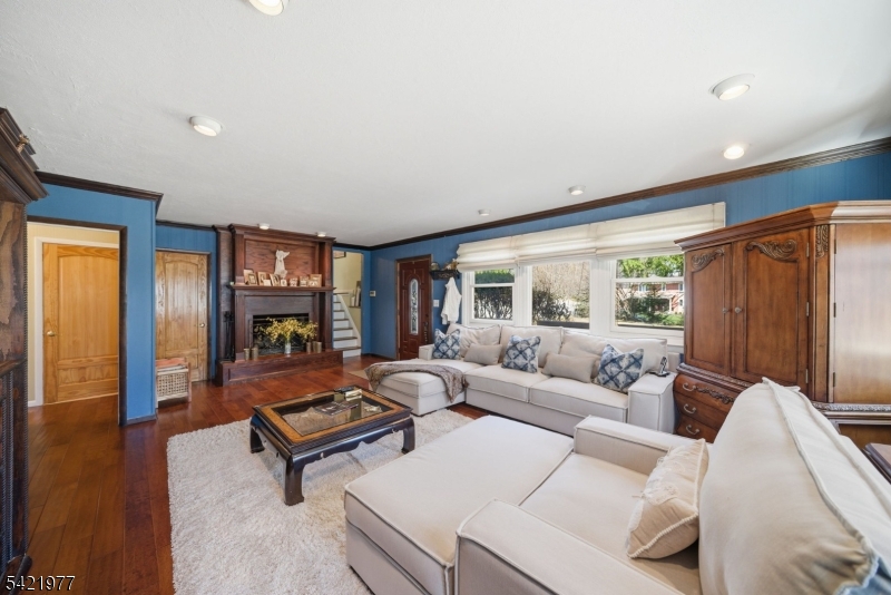 WHITE MEADOW LAKE - Residential