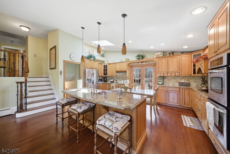 WHITE MEADOW LAKE - Residential